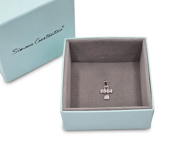 CROSS WITH CUTTING WHITE GOLD