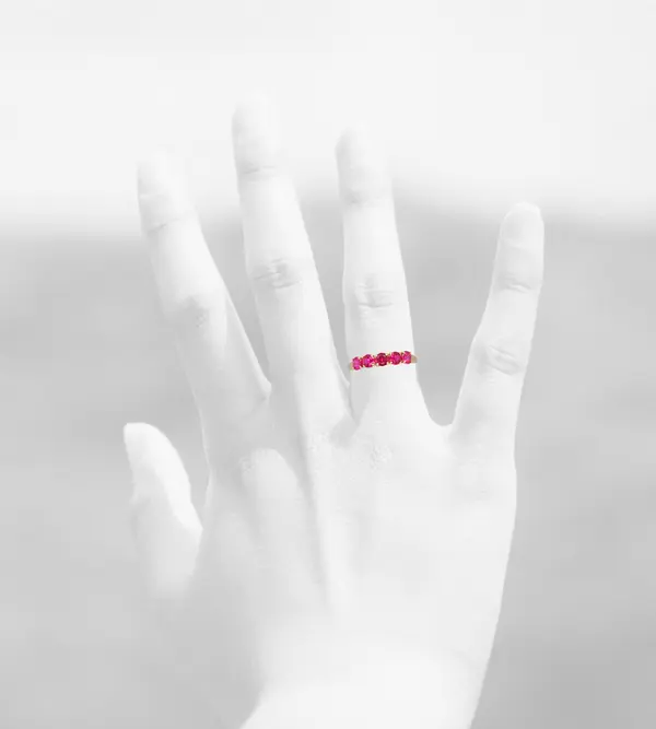 RING 5 STONE 4MM RED