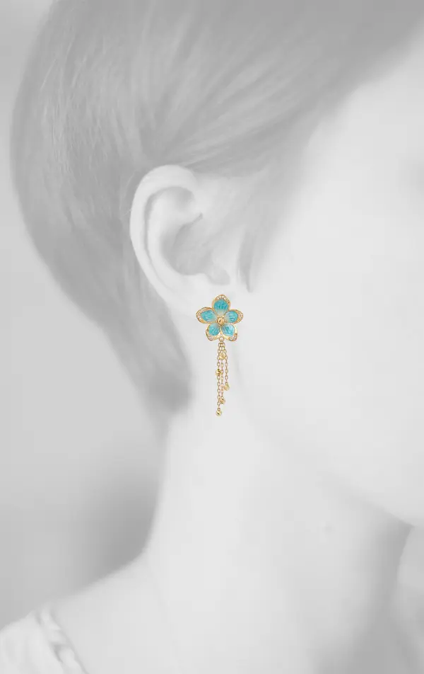 NATURA BLUE ENAMEL FLOWER EARRINGS WITH CHARMS