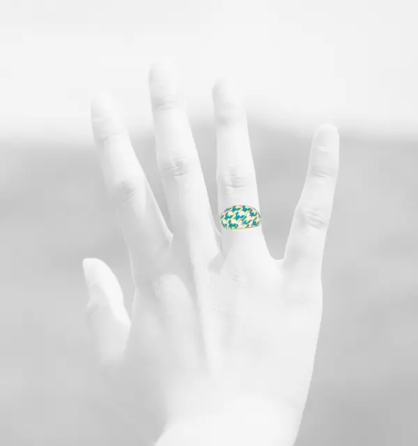 CHRISTIE'S RING WHITE AND BLUE