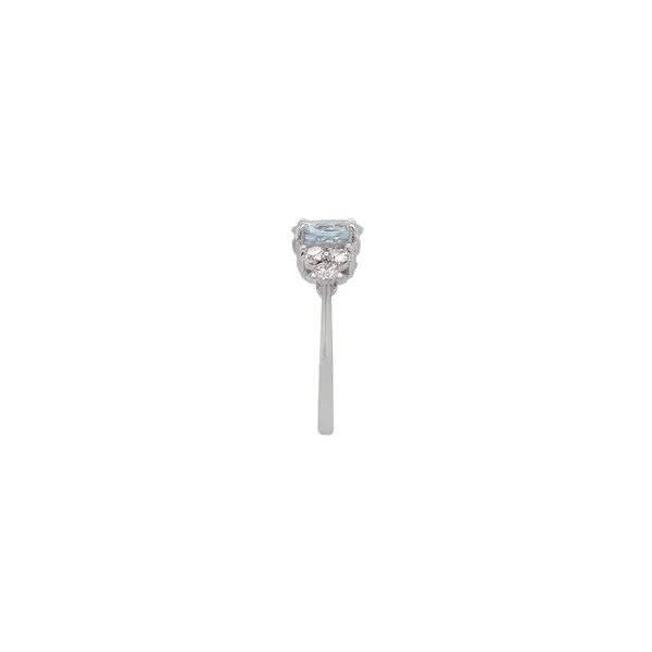 DIAMOND RING WITH OCEAN GLOW  AQUAMARINE BERYL