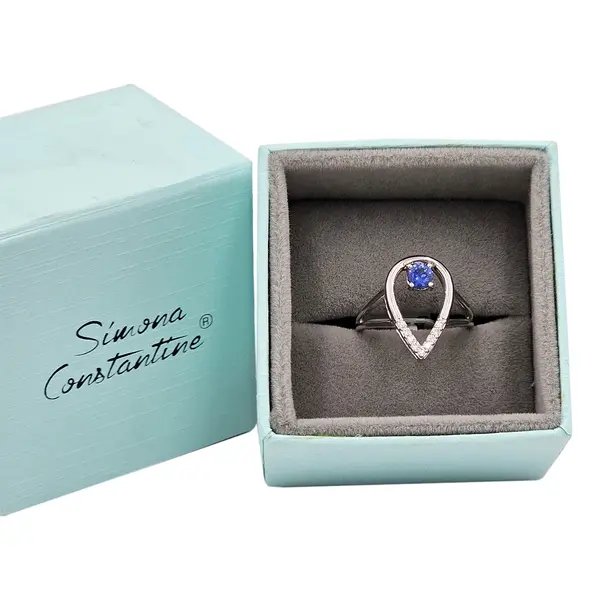 DIAMOND RING PEAR SHAPED WITH BLUE SAPHIRE